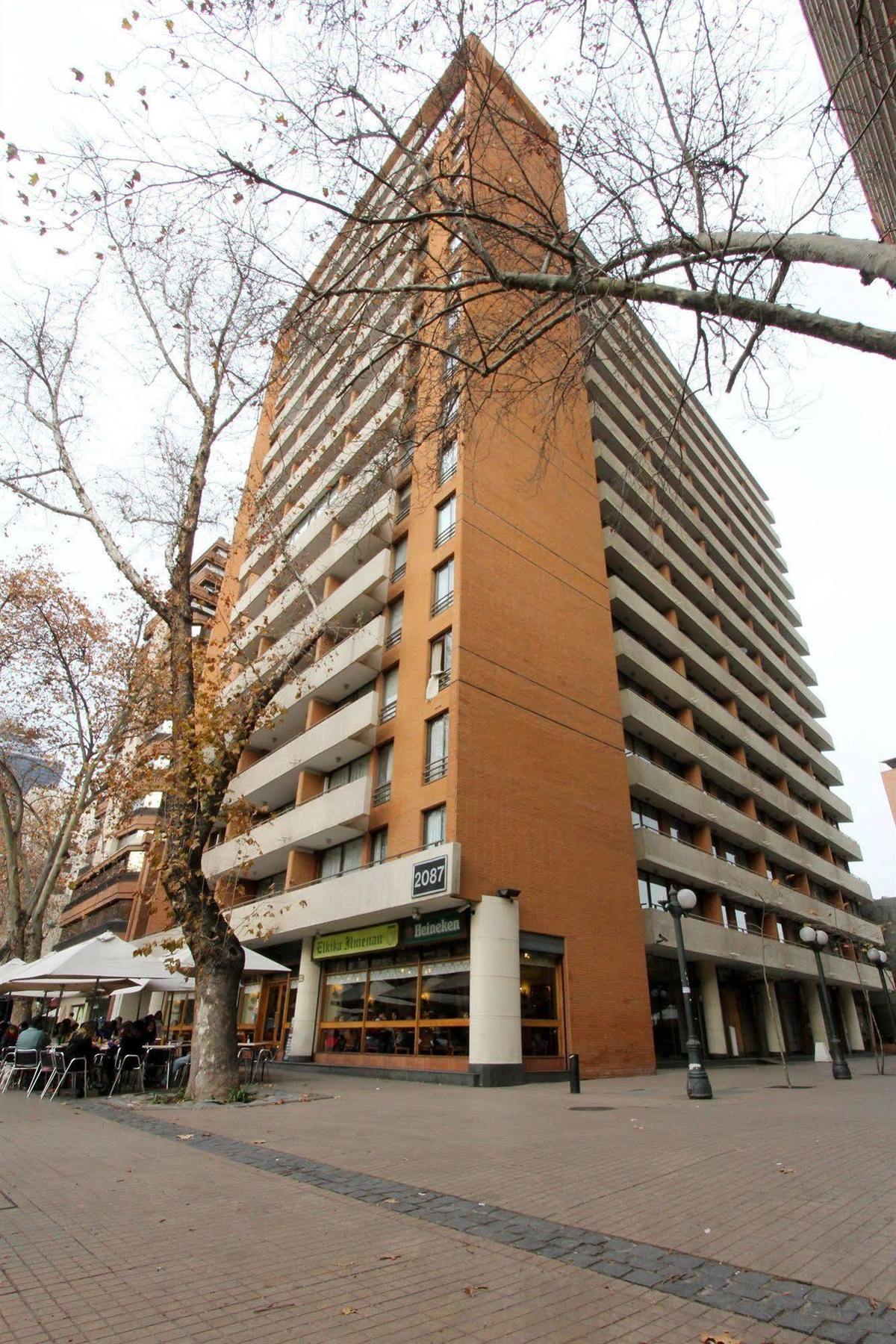 Providencia Suite Diego De Velasquez Santiago del Cile Esterno foto