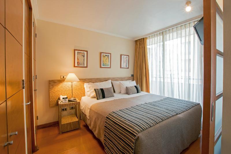 Providencia Suite Diego De Velasquez Santiago del Cile Esterno foto